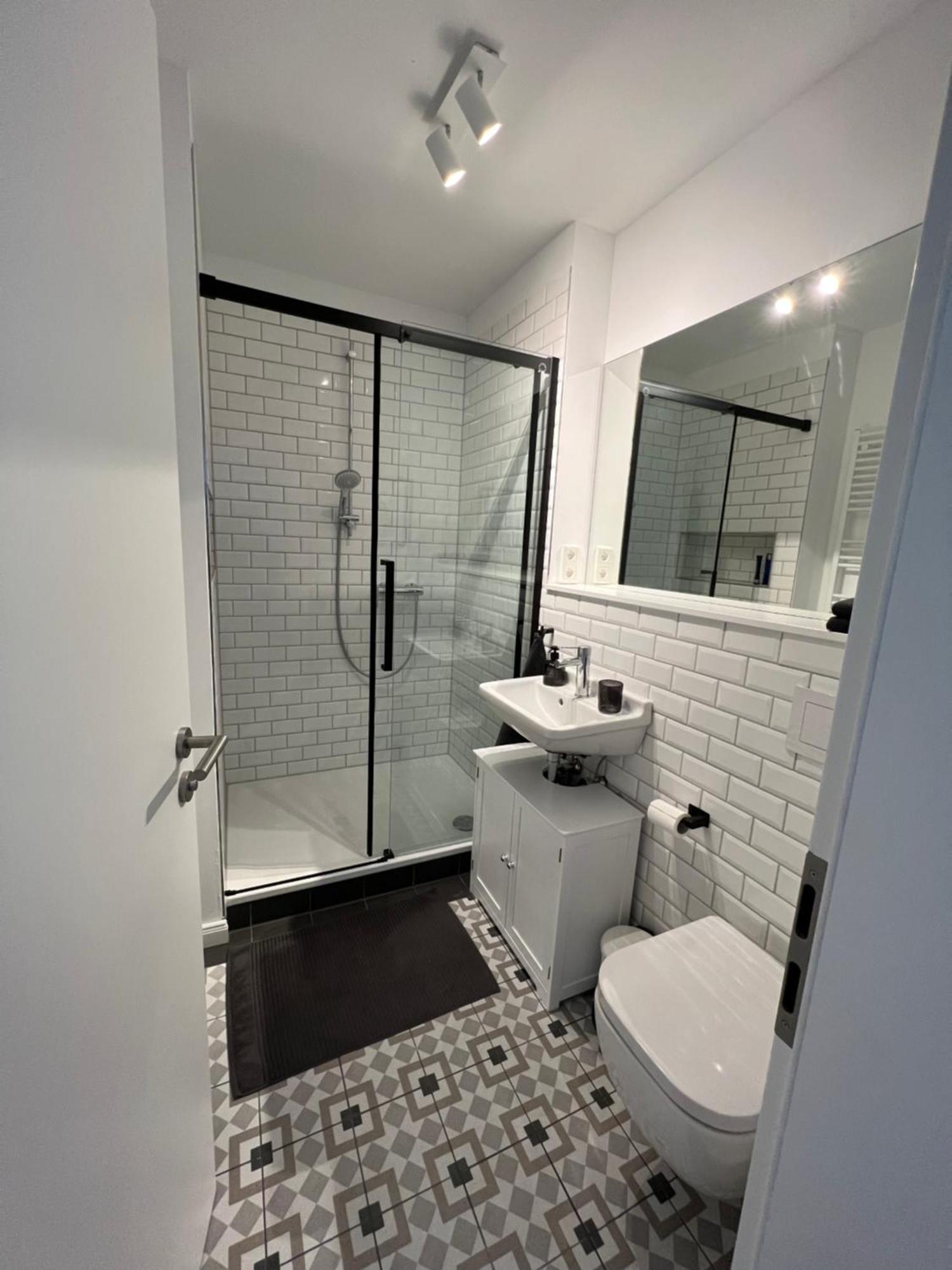 Zentrale, Schoene Design-Wohnung Im Coolen Viertel Brémai repülőtér Kültér fotó